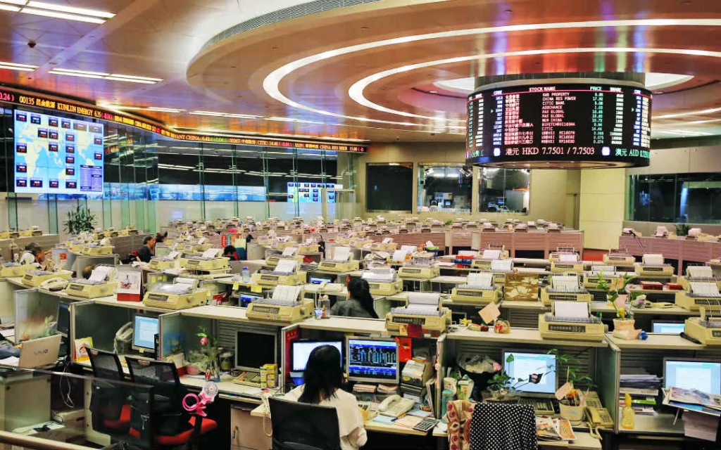 Investing in Lenovo on the Hong Kong Stock Exchange